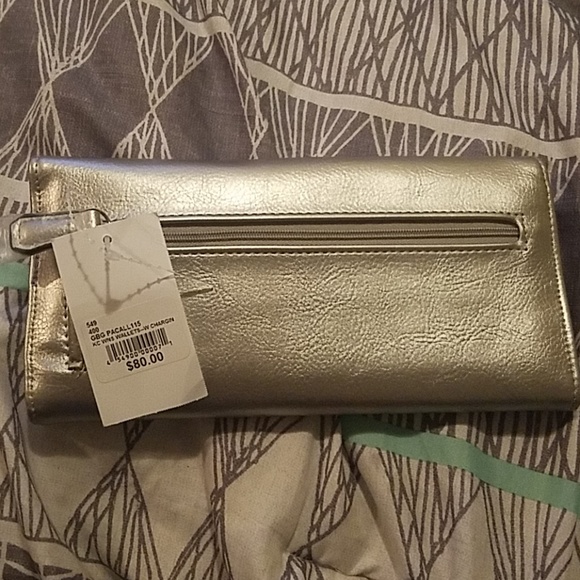 Silver Kenneth Cole wallet - Picture 2 of 3